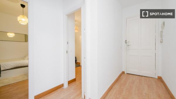 Alquilo habitacion en Madrid