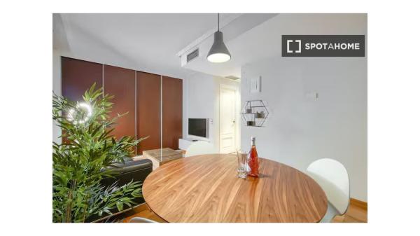 Piso en alquiler en Vallehermoso, Madrid.