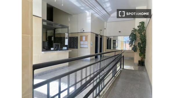 Piso en alquiler en Vallehermoso, Madrid.