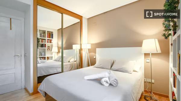 Piso en alquiler en Vallehermoso, Madrid.