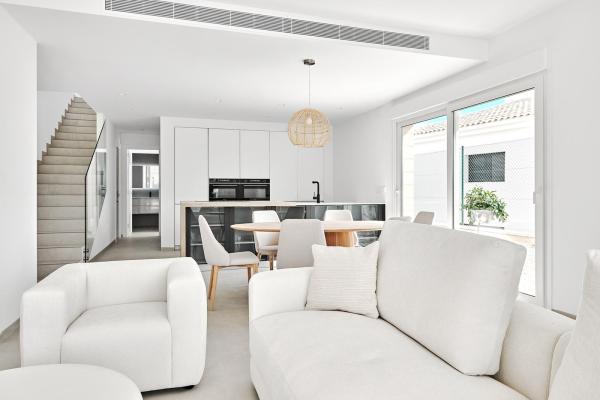 Los Montesinos Villas