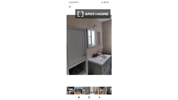 Habitación en piso compartido en barcelona.