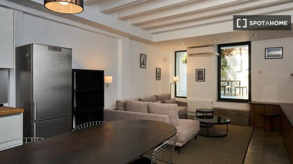 Estudio en alquiler en Vila de Gràcia, Barcelona.