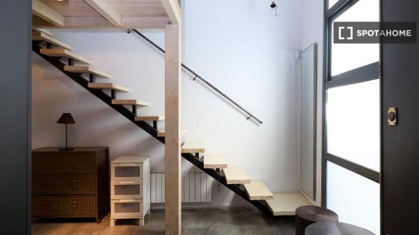 Estudio en alquiler en Vila de Gràcia, Barcelona.