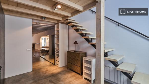 Estudio en alquiler en Vila de Gràcia, Barcelona.