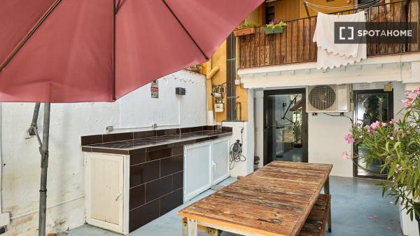 Estudio en alquiler en Vila de Gràcia, Barcelona.