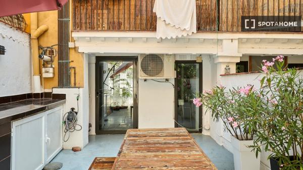 Estudio en alquiler en Vila de Gràcia, Barcelona.