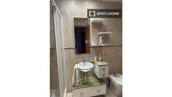 Habitación en piso compartido en Zabaloetxe