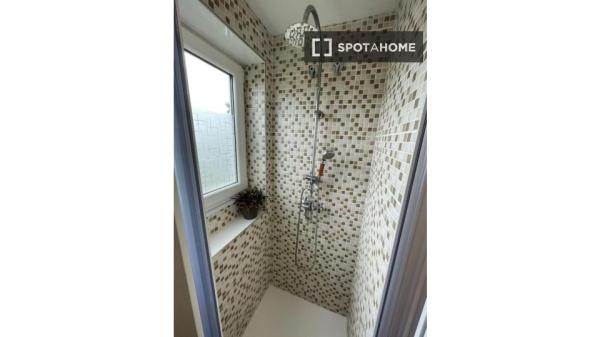 Habitación en piso compartido en Vigo