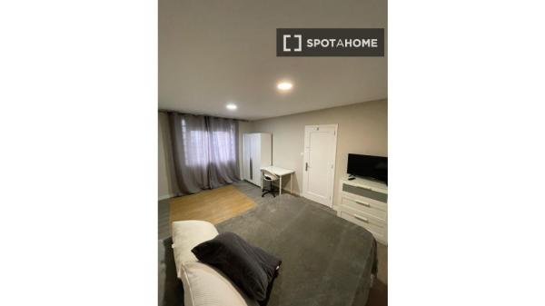 Habitación en piso compartido en Vigo