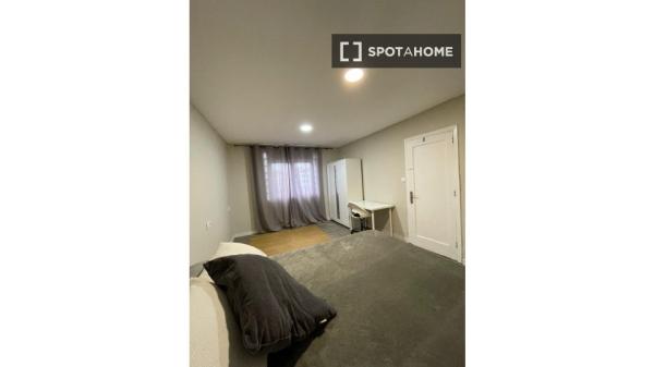 Habitación en piso compartido en Vigo