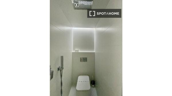 Piso de 2 dormitorios en alquiler en Vigo