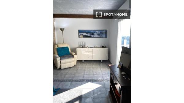 Piso de 2 dormitorios en alquiler en Vigo