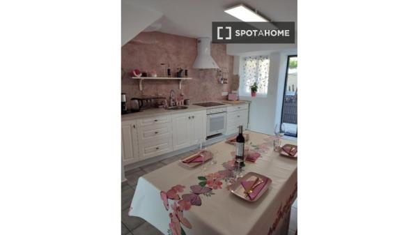 Piso de 2 dormitorios en alquiler en Vigo