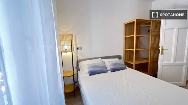 Piso de 3 habitaciones en Fuente del Berro, Madrid