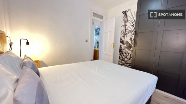 Piso de 3 habitaciones en Fuente del Berro, Madrid