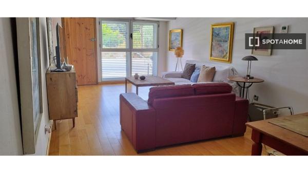 Apartamento de 2 dormitorios en alquiler en Altea, Alicante.