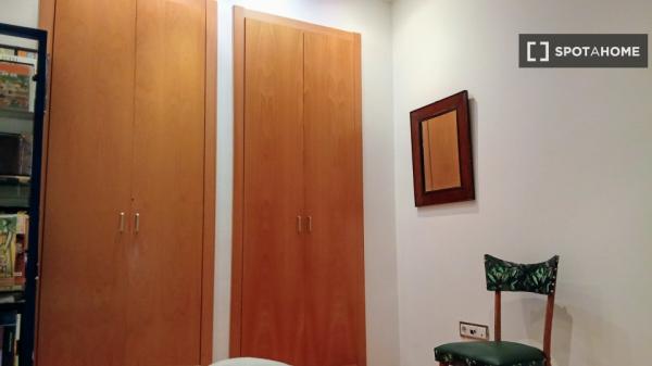 Apartamento de 2 dormitorios en alquiler en Altea, Alicante.