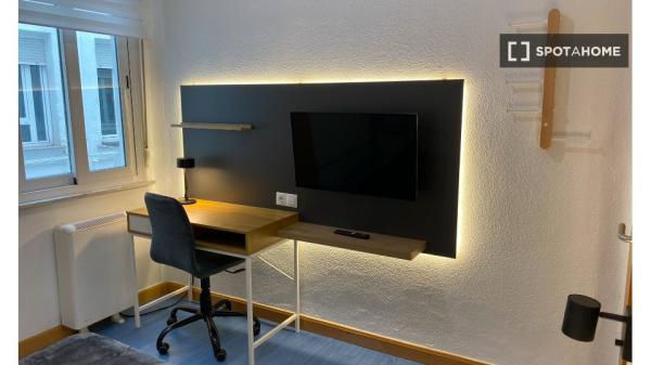 Room in shared flat for rent, Salamanca, Spain