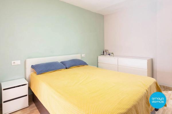 Piso en calle Lira, 20