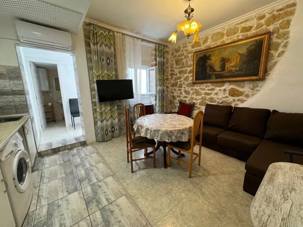 Chalet adosado en calle Teodoro Llorent