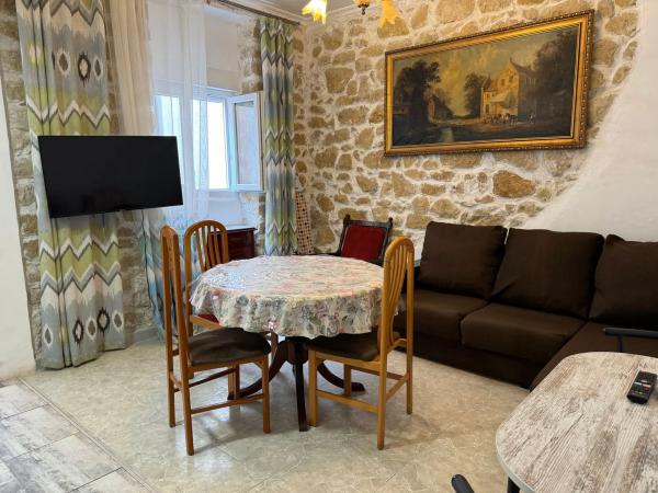 Chalet adosado en calle Teodoro Llorent