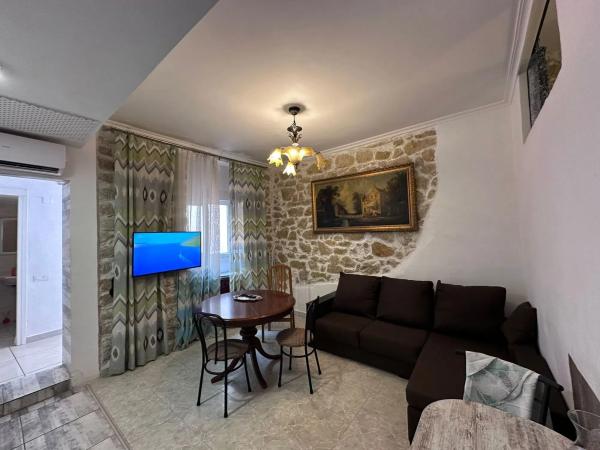 Chalet adosado en Cl Teodoro Llorente