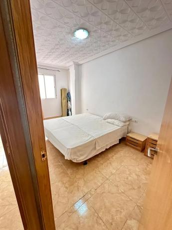 Piso en avenida Alcoi