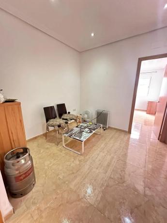 Piso en avenida Alcoi