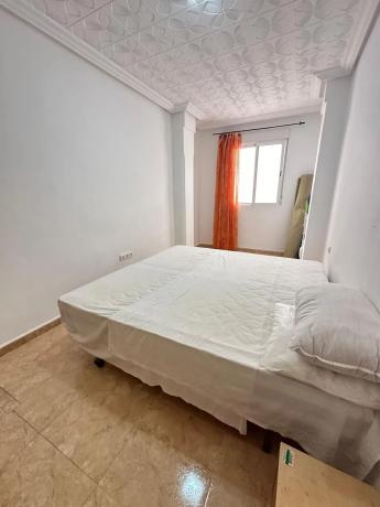 Piso en avenida Alcoi