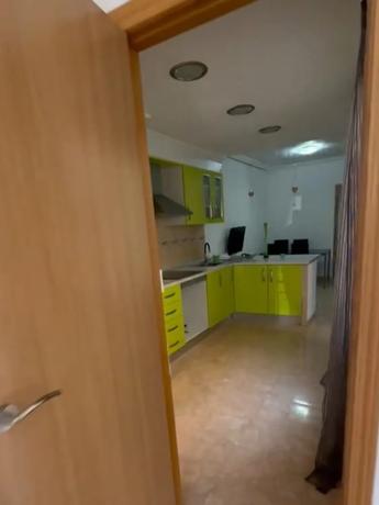 Piso en avenida Alcoi