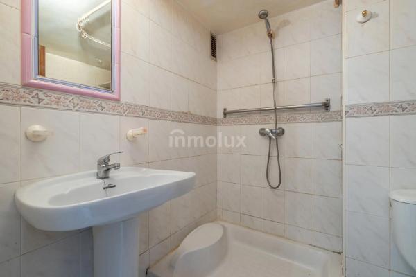 Piso en pasaje de Cox