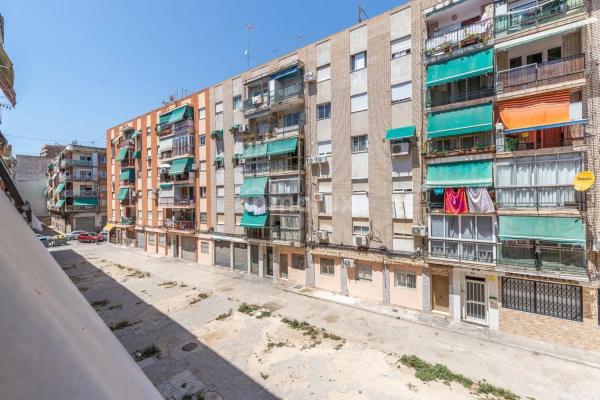 Piso en pasaje de Cox