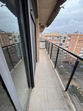 Piso en avenida Pintor Baeza, 14