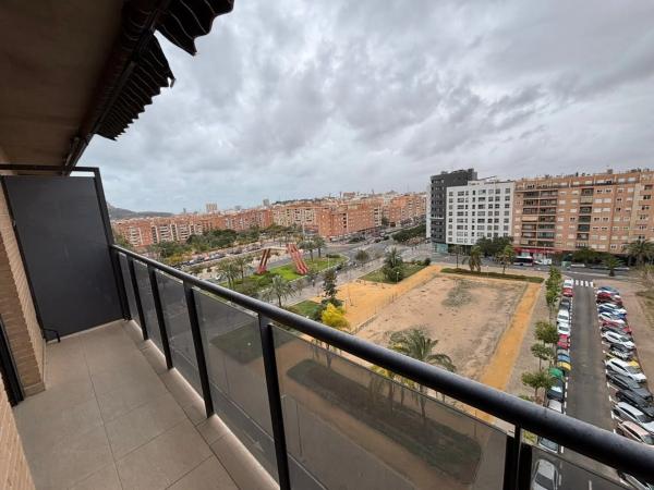 Piso en avenida Pintor Baeza, 14