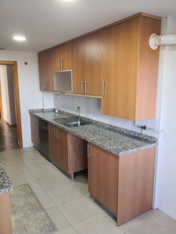 Piso en avenida Pintor Baeza, 14