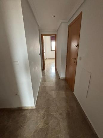 Piso en avenida Pintor Baeza, 14