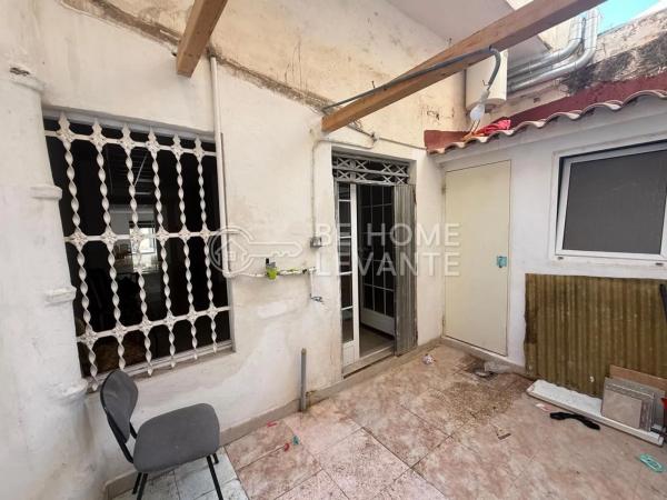 Estudio en Barrio Carolinas Altas