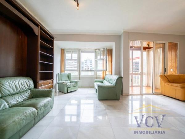 Piso en plaza de los Luceros