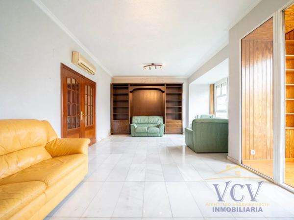 Piso en plaza de los Luceros