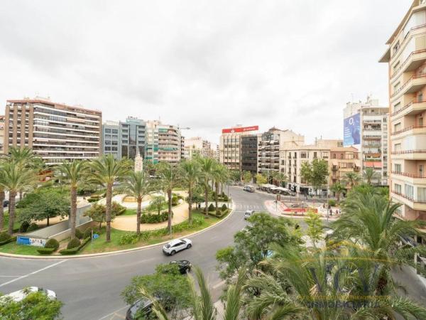 Piso en plaza de los Luceros