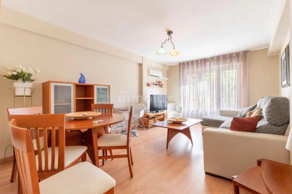 Piso en calle General Primo de Rivera