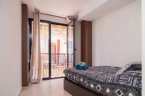 Estudio en calle Argensola, 5