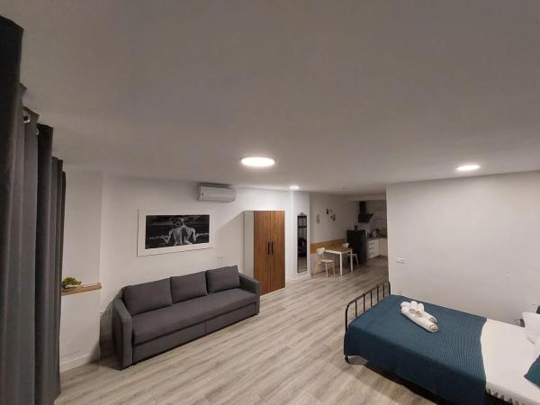 Estudio en avenida Benito Perez Galdos s/n