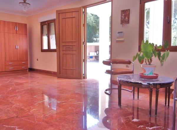 Casa independiente en calle Salvador García Muñoz