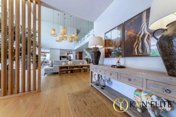 Casa independiente en calle de los Hermanos Álvarez Quintero