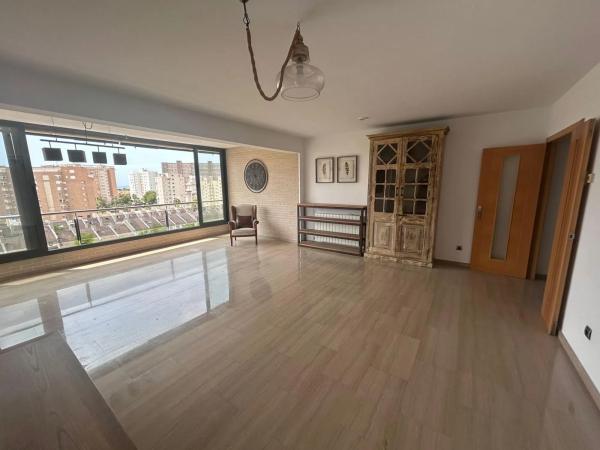 Piso en Barrio Cabo de las Huertas