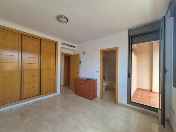 Dúplex en avenida Pintor Fernando Soria