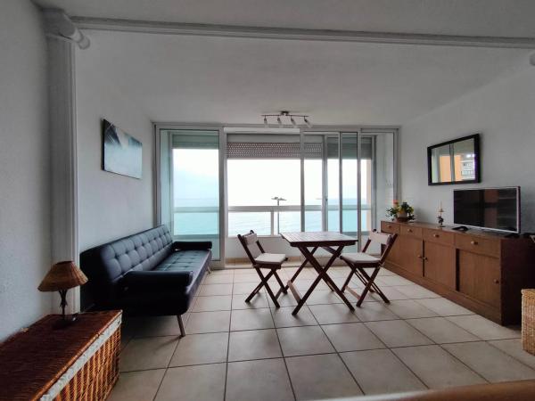 Estudio en avenida de Villajoyosa, 97