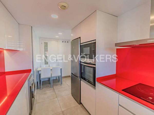 Piso en avenida Artista Remigio Soler López, 9